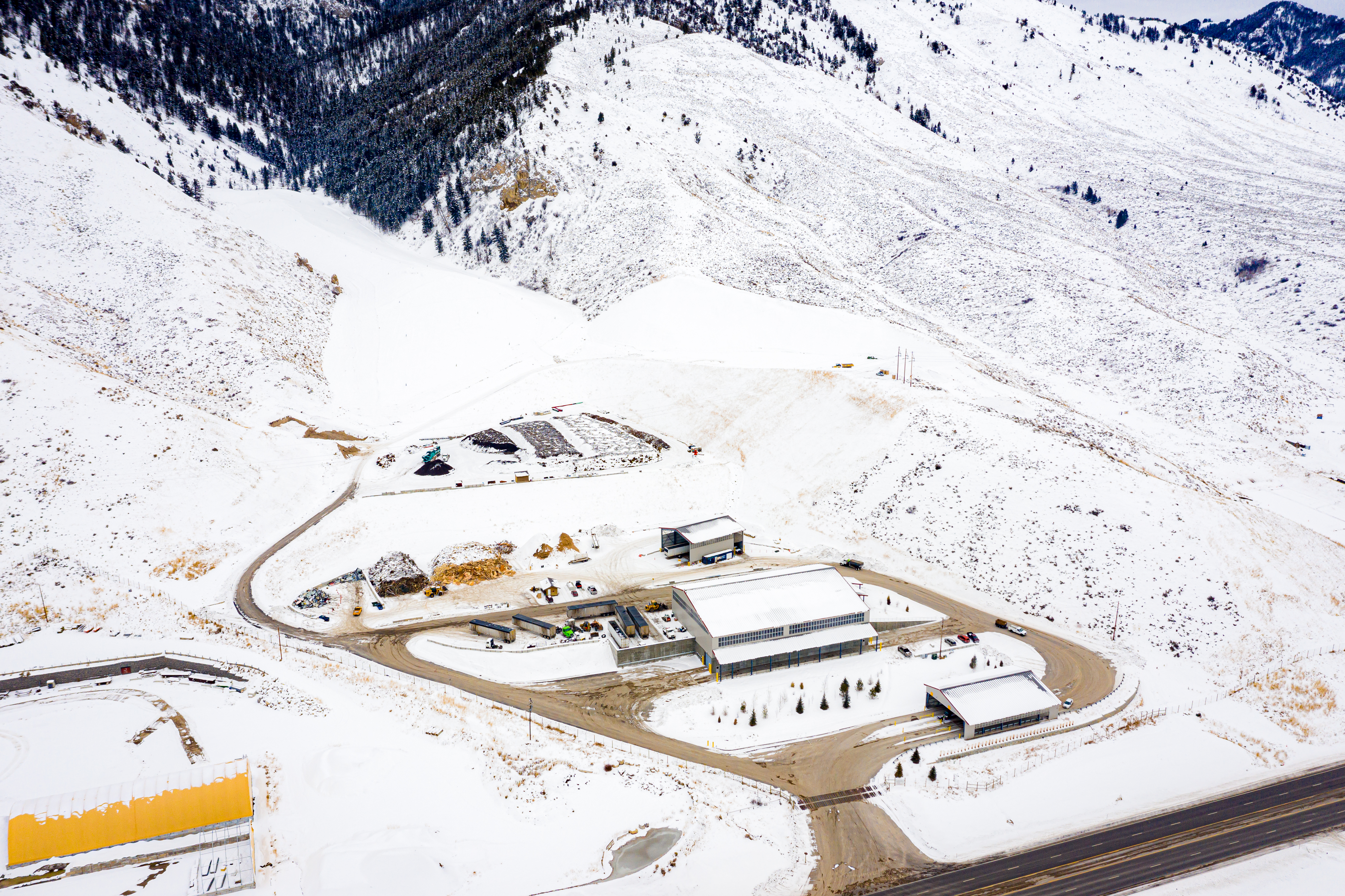 MeyerC_191219_RecyclingCenterShootPart2-DJI_0483